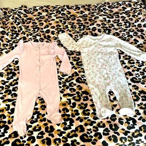 Shabby chic est. 1989 2piece sleep in play in 6-9 months